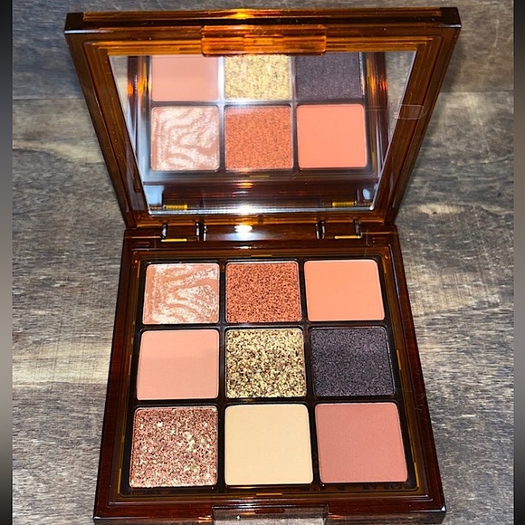 HUDA BEAUTY Makeup Huda Beauty Caramel Brown Obsessions New In Box Poshmark